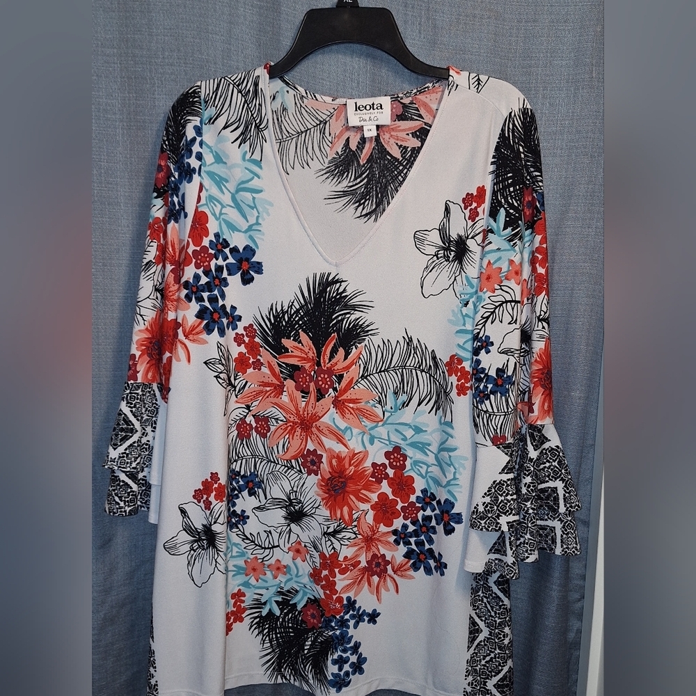 Leota Women's Floral V Neck Blouse Orange Blue Black 1X
